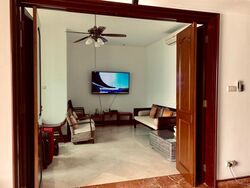 Pebble Bay (D15), Condominium #569795751